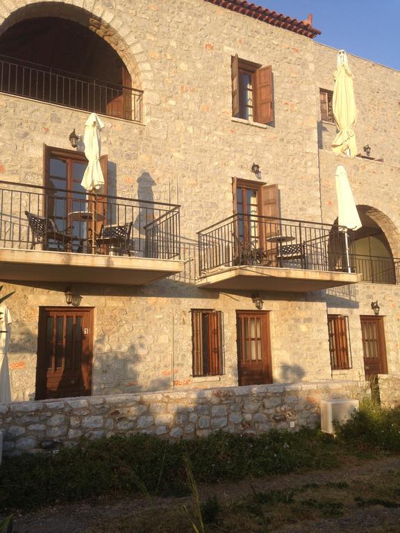 Las - Giannakakoy Traditional Stone Houses Néon Oítilon 外观 照片